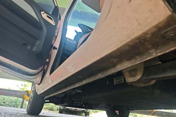 Used Wuling Hongguang MINIEV 2022 Macaron Fashion Model Lithium Iron Phosphate Left Side Sill