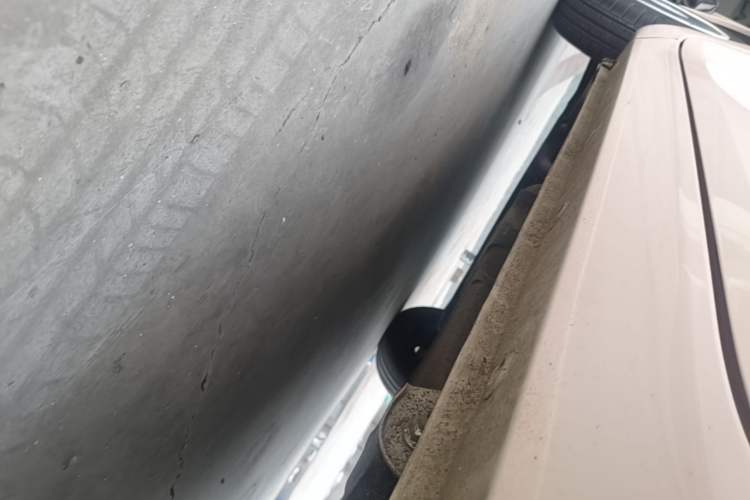 Used Wuling Hongguang MINIEV 2022 Macaron Premium Model – Lithium Iron Phosphate Left Side Sill