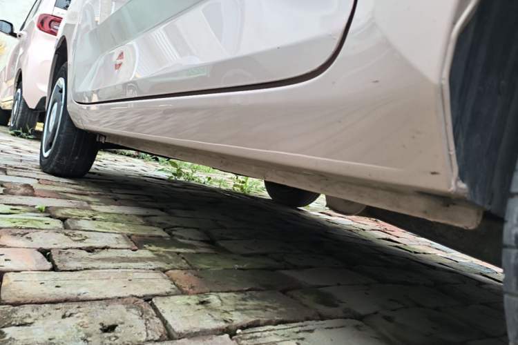 Used Wuling Hongguang MINIEV 2022 Macaron Fashion Model Lithium Iron Phosphate Left Side Sill