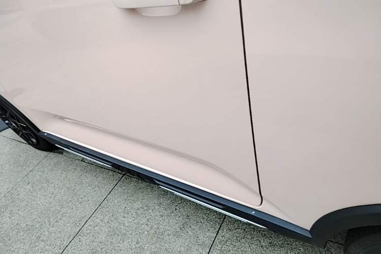 Used Wuling Hongguang MINIEV 2022 GAMEBOY 200km Gaming Edition with Lithium Iron Phosphate Left Side Sill