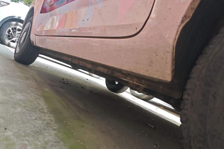 Used Wuling Hongguang MINIEV 2022 Macaron Premium Model – Lithium Iron Phosphate Left Side Sill