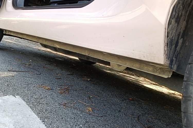 Used Wuling Hongguang MINIEV 2022 Macaron Premium Model – Lithium Iron Phosphate Left Side Sill