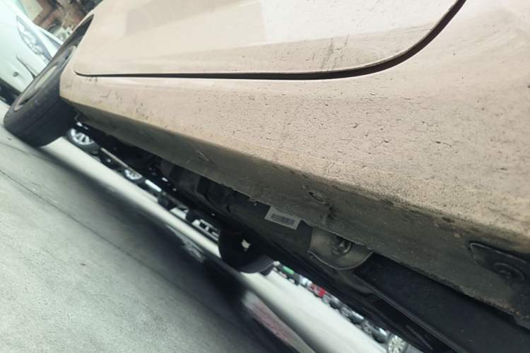Used Wuling Hongguang MINIEV 2022 Macaron Premium Model – Lithium Ternary Battery Left Side Sill