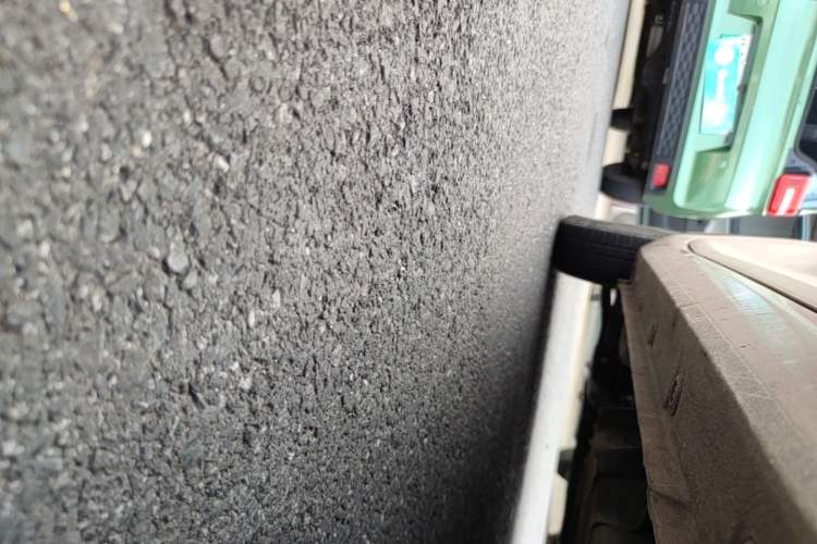 Used Wuling Hongguang MINIEV 2022 Macaron Premium Model – Lithium Ternary Battery Left Side Sill