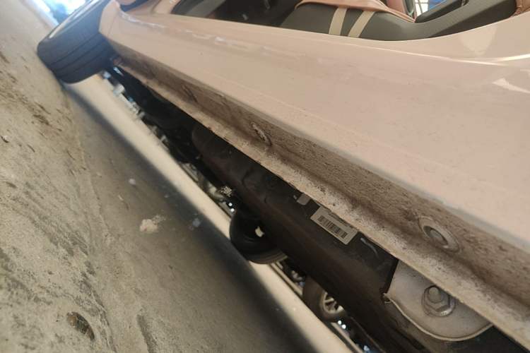 Used Wuling Hongguang MINIEV 2022 Macaron Premium Model – Lithium Ternary Battery Left Side Sill
