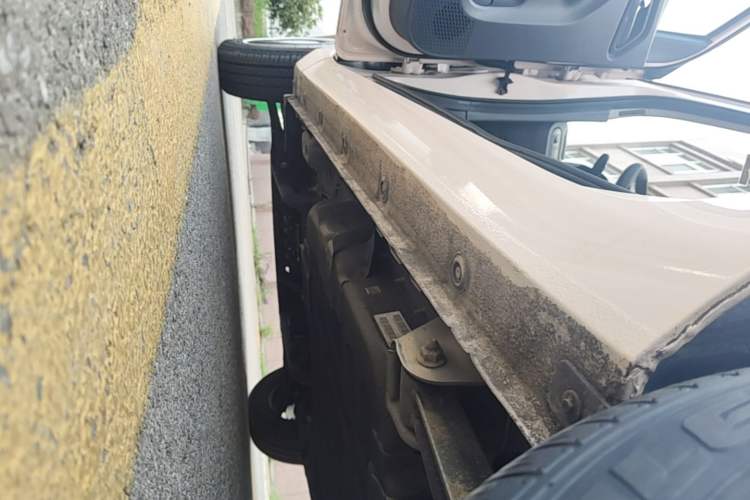 Used Wuling Hongguang MINIEV 2022 Macaron Premium Model – Lithium Iron Phosphate Left Side Sill