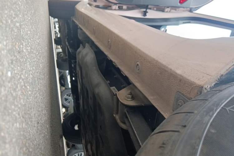 Used Wuling Hongguang MINIEV 2022 Macaron Premium Model – Lithium Iron Phosphate Left Side Sill