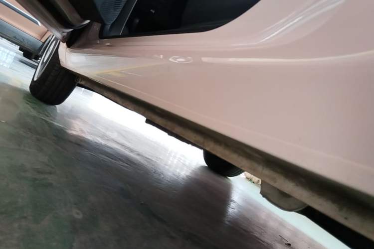 Used Wuling Hongguang MINIEV 2022 Macaron Premium Model – Lithium Ternary Battery Left Side Sill