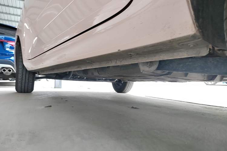 Used Wuling Hongguang MINIEV 2022 Macaron Premium Model – Lithium Iron Phosphate Left Side Sill