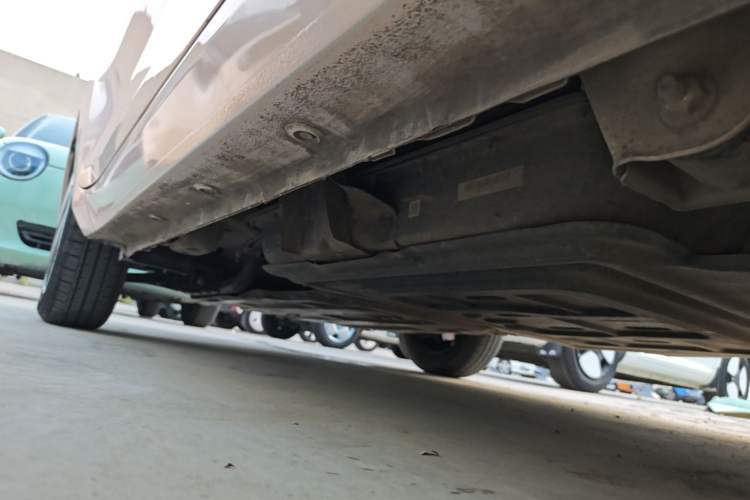 Used Wuling Hongguang MINIEV 2022 Macaron Premium Model – Lithium Iron Phosphate Left Side Sill