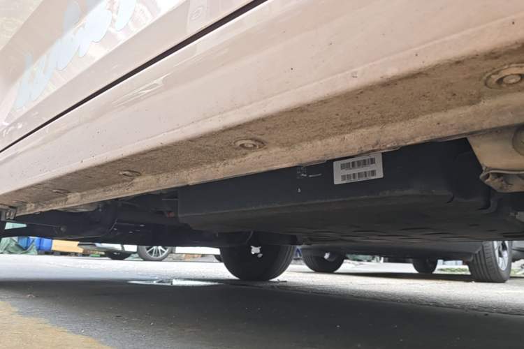 Used Wuling Hongguang MINIEV 2022 Macaron Fashion Model Lithium Iron Phosphate Left Side Sill