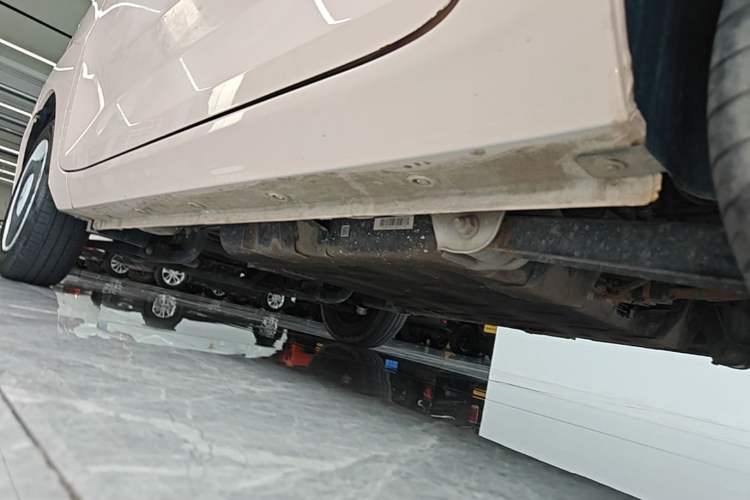Used Wuling Hongguang MINIEV 2022 Macaron Premium Model – Lithium Iron Phosphate Left Side Sill