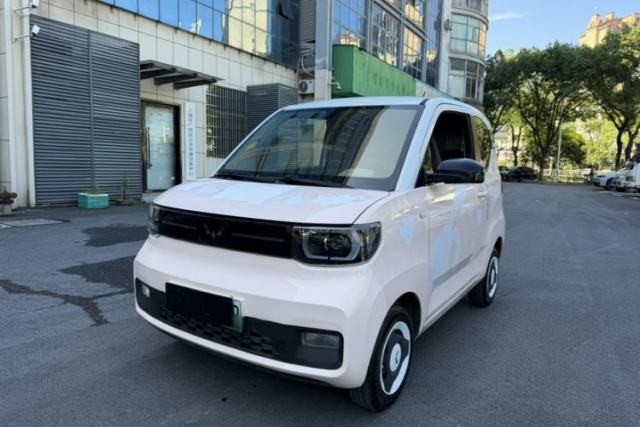 Ojetý Wuling Hongguang MINIEV 2022 Macaron Fashion Edition Lithium-Nickel-Cobalt-Alpha-oxide