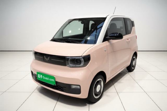Ojetý Wuling Hongguang MINIEV 2022 Macaron Premium Model – Lithium Iron Phosphate