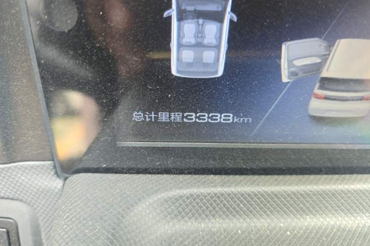 Used Wuling Hongguang MINIEV 2022 Macaron Premium Model – Lithium Iron Phosphate Odometer Close Up