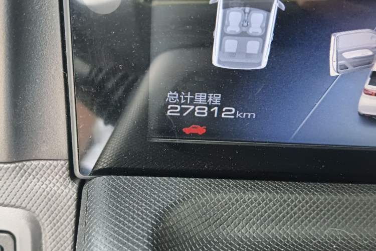 Used Wuling Hongguang MINIEV 2022 Macaron Fashion Model Lithium Iron Phosphate Odometer Close Up