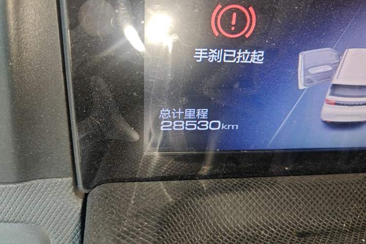 Used Wuling Hongguang MINIEV 2022 Macaron Premium Model – Lithium Iron Phosphate Odometer Close Up
