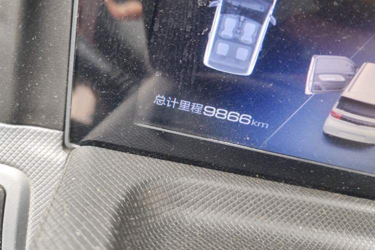 Used Wuling Hongguang MINIEV 2022 Macaron Premium Model – Lithium Iron Phosphate Odometer Close Up