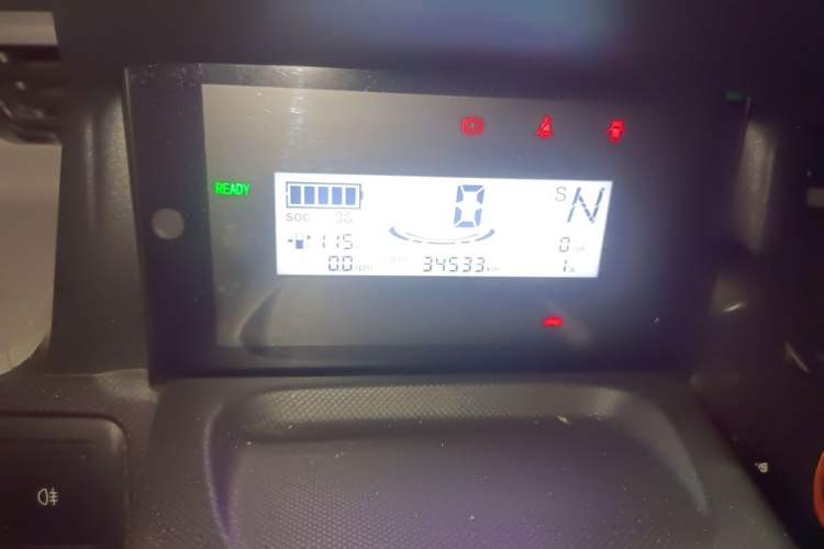 Used Wuling Hongguang MINIEV 2022 Macaron Fashion Model Lithium Iron Phosphate Odometer Close Up