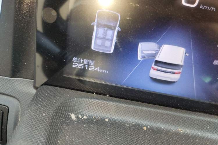 Used Wuling Hongguang MINIEV 2022 Macaron Premium Model – Lithium Iron Phosphate Odometer Close Up