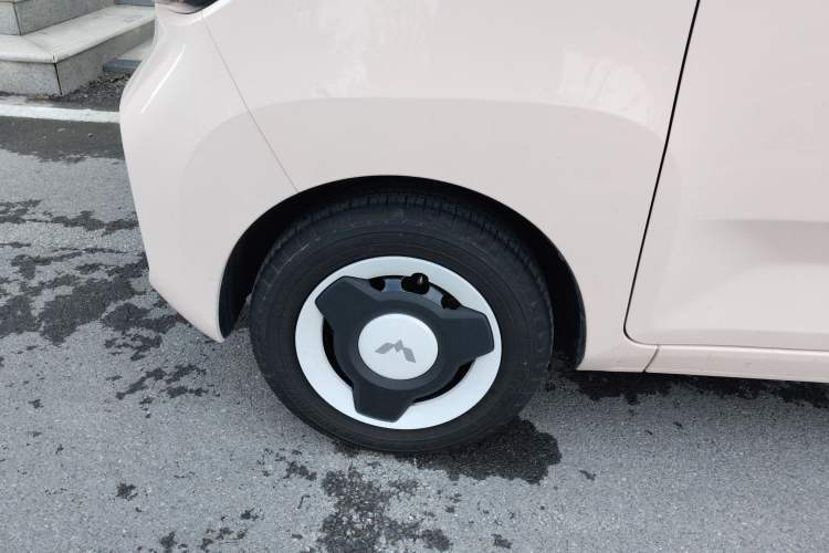 Used Wuling Hongguang MINIEV 2022 Macaron Premium Model – Lithium Iron Phosphate Exterior 7