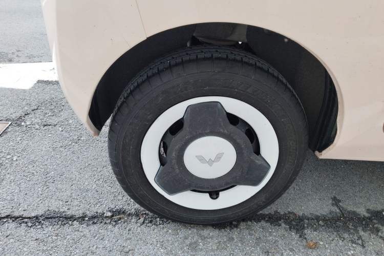 Used Wuling Hongguang MINIEV 2022 Macaron Premium Model – Lithium Iron Phosphate Exterior 8