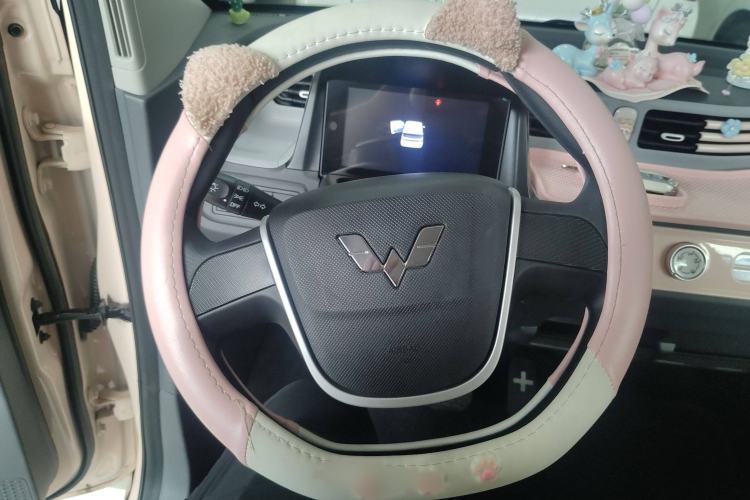 Used Wuling Hongguang MINIEV 2022 Macaron Premium Model – Lithium Iron Phosphate Interior 4