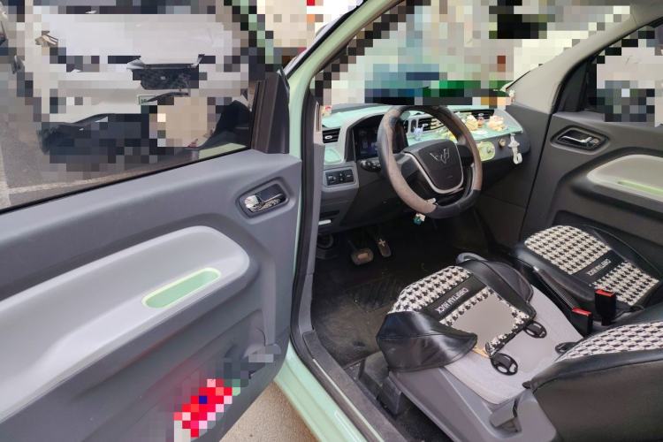 Used Wuling Hongguang MINIEV 2022 Macaron Premium Model – Lithium Ternary Battery Driver Seat