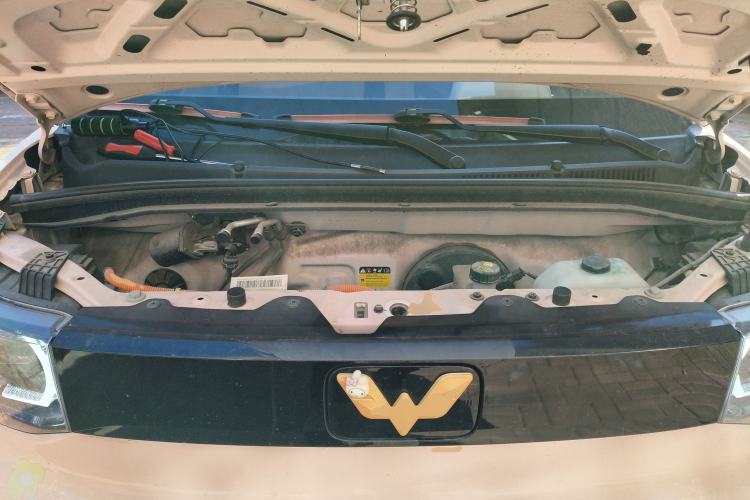 Used Wuling Hongguang MINIEV 2022 Macaron Premium Model – Lithium Ternary Battery Engine Bay