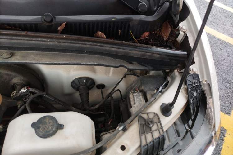 Used Wuling Hongguang MINIEV 2022 Macaron Premium Model – Lithium Iron Phosphate Engine Bay Left