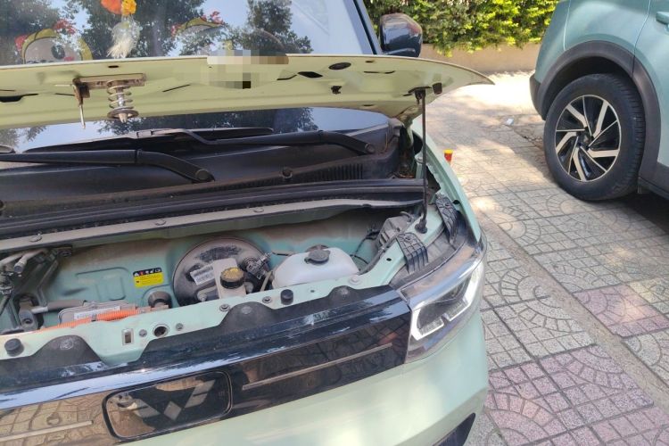 Used Wuling Hongguang MINIEV 2022 Macaron Premium Model – Lithium Iron Phosphate Engine Bay Left