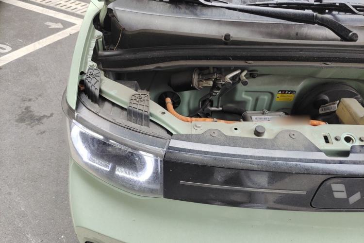 Used Wuling Hongguang MINIEV 2022 Macaron Premium Model – Lithium Iron Phosphate Engine Bay Right