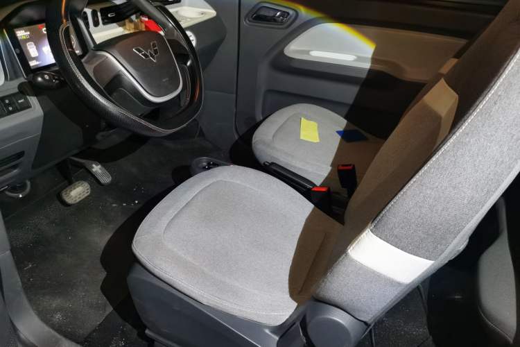 Used Wuling Hongguang MINIEV 2022 Macaron Premium Model – Lithium Iron Phosphate Left Front Seat