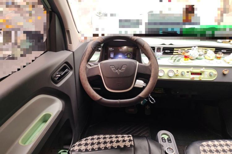 Used Wuling Hongguang MINIEV 2022 Macaron Premium Model – Lithium Ternary Battery Steering Wheel