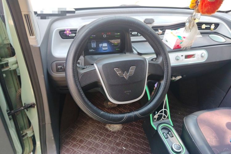 Used Wuling Hongguang MINIEV 2022 Macaron Premium Model – Lithium Iron Phosphate Steering Wheel