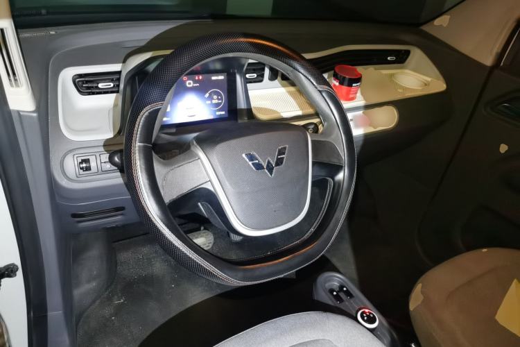 Used Wuling Hongguang MINIEV 2022 Macaron Premium Model – Lithium Iron Phosphate Steering Wheel