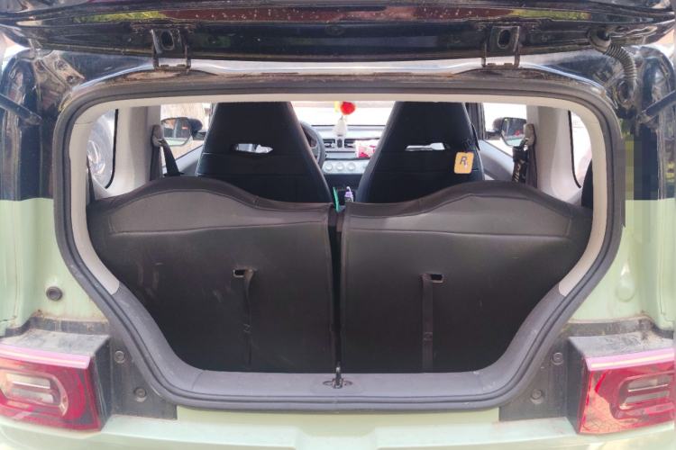 Used Wuling Hongguang MINIEV 2022 Macaron Premium Model – Lithium Iron Phosphate Trunk