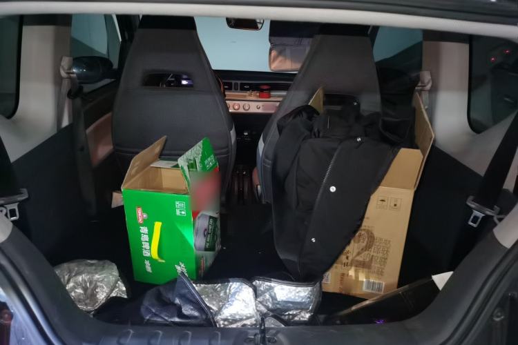 Used Wuling Hongguang MINIEV 2022 Macaron Premium Model – Lithium Iron Phosphate Trunk