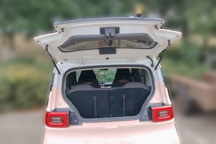 Used Wuling Hongguang MINIEV 2022 Macaron Premium Model – Lithium Iron Phosphate Trunk