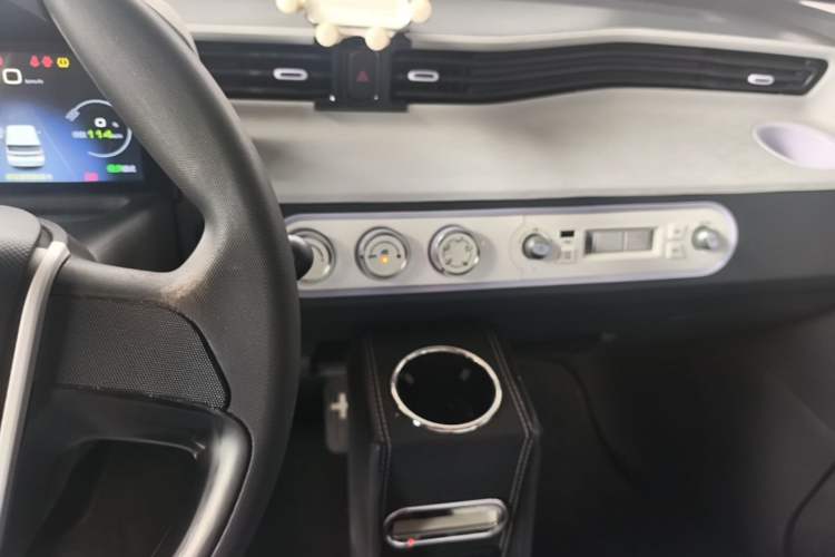 Used Wuling Hongguang MINIEV 2022 Macaron Colorful Edition Lithium Iron Phosphate Audio And AC Panel