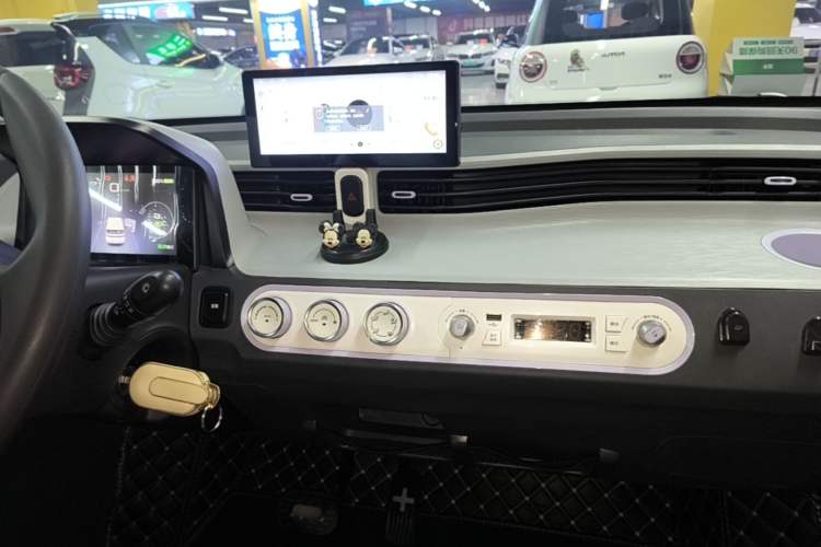 Used Wuling Hongguang MINIEV 2022 Macaron-Color Edition Lithium Iron Phosphate Audio And AC Panel