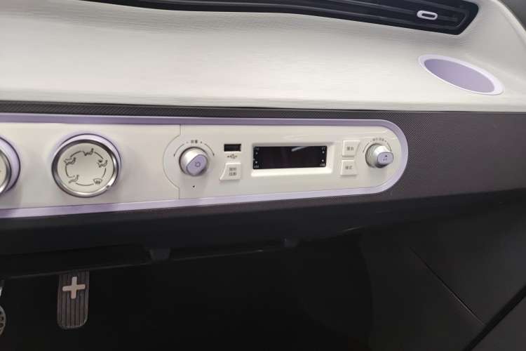 Used Wuling Hongguang MINIEV 2022 Macaron-Color Edition Lithium Iron Phosphate Audio And AC Panel