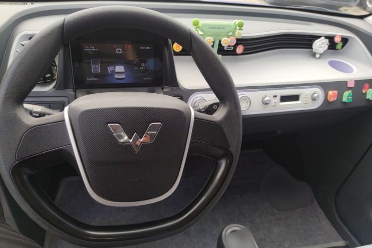 Used Wuling Hongguang MINIEV 2022 Macaron-Color Edition Lithium Iron Phosphate Center Console