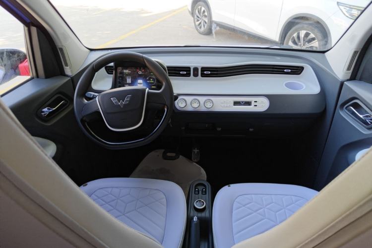 Used Wuling Hongguang MINIEV 2022 Macaron-Color Edition Lithium Iron Phosphate Center Console