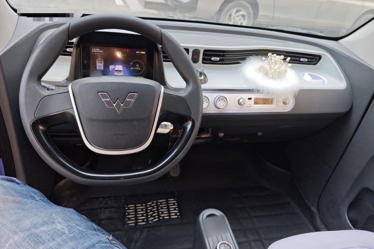 Used Wuling Hongguang MINIEV 2022 Macaron-Color Edition Lithium Iron Phosphate Center Console