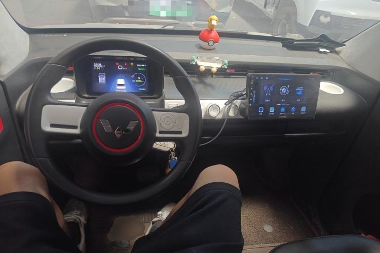 Used Wuling Hongguang MINIEV 2022 GAMEBOY 300km Enthusiast Model with Lithium Iron Phosphate Center Console