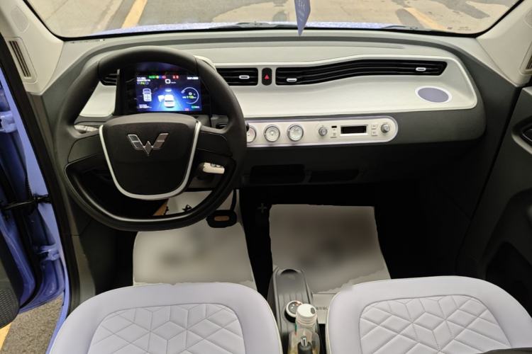 Used Wuling Hongguang MINIEV 2022 Macaron Colorful Edition Lithium-Ion Battery Center Console