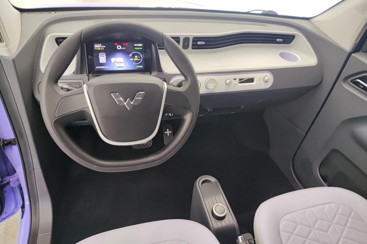 Used Wuling Hongguang MINIEV 2022 Macaron-Color Edition Lithium Iron Phosphate Center Console