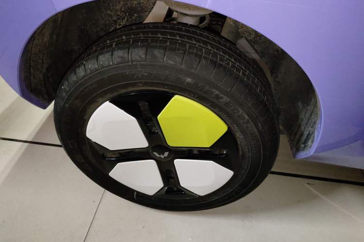 Used Wuling Hongguang MINIEV 2022 Macaron-Color Edition Lithium Iron Phosphate Exterior 8