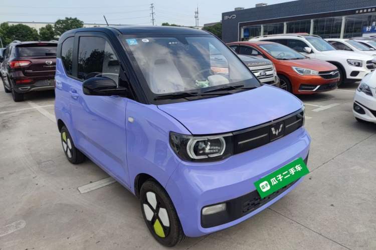 Used Wuling Hongguang MINIEV 2022 Macaron-Color Edition Lithium Iron Phosphate Front Right 45 Deg
